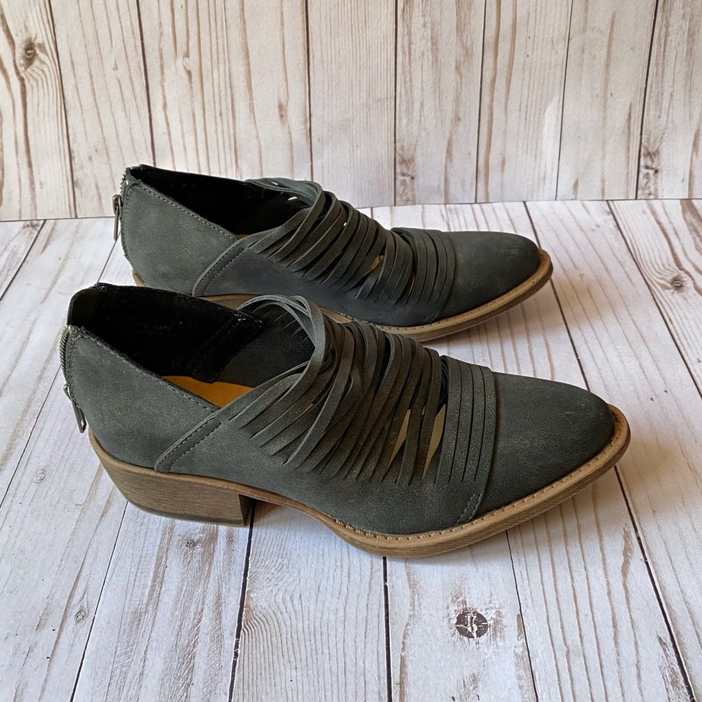 Authentic Coconuts Matisse - image 1